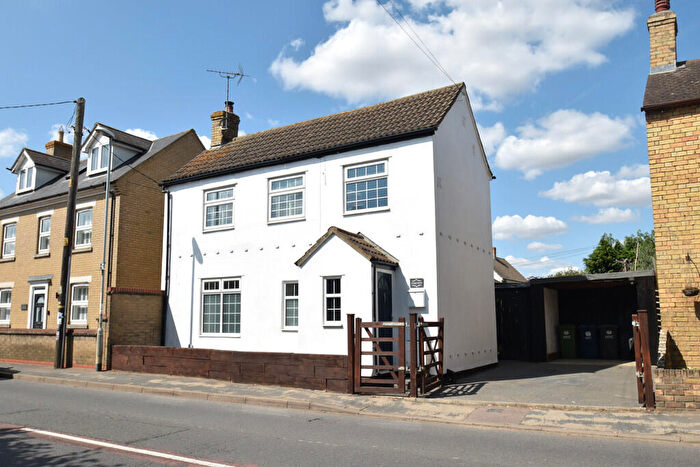 3 Bedroom Detached House For Sale In High Street, Earith, PE28