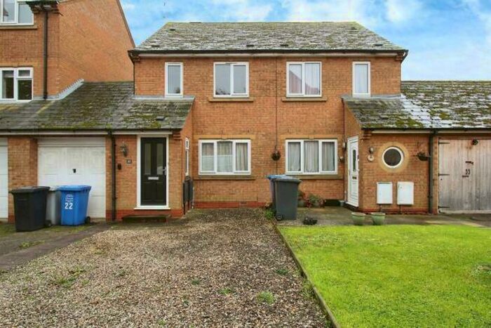 2 Bedroom House To Rent In Plough Close, Rothwell, Kettering, NN14