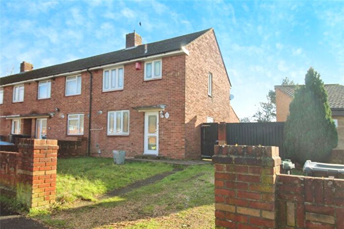 2 Bedroom End Of Terrace House To Rent In High Lawn Way, Havant, Hampshire, PO9