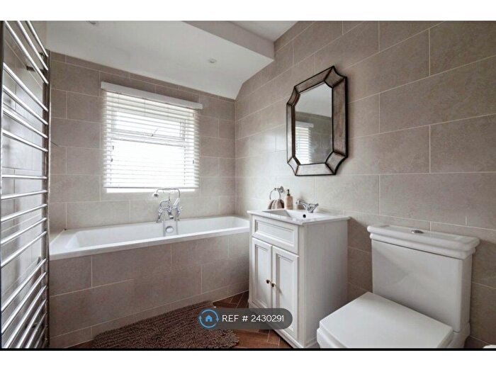4 Bedroom Semi-Detached House To Rent In Pettits Lane, Romford, RM1