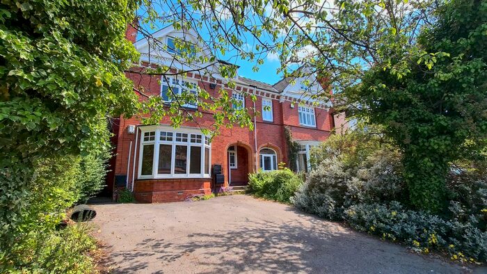 2 Bedroom Flat To Rent In Salisbury Road, Moseley, Birmingham, B13