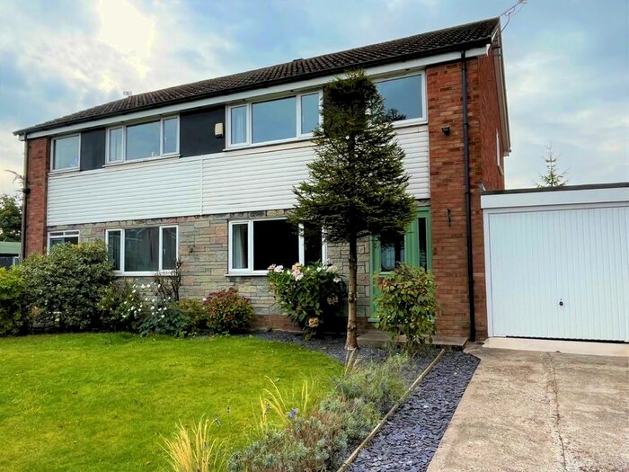 3 Bedroom Semi-Detached House To Rent In Smalley Croft, Penwortham, Preston, PR1