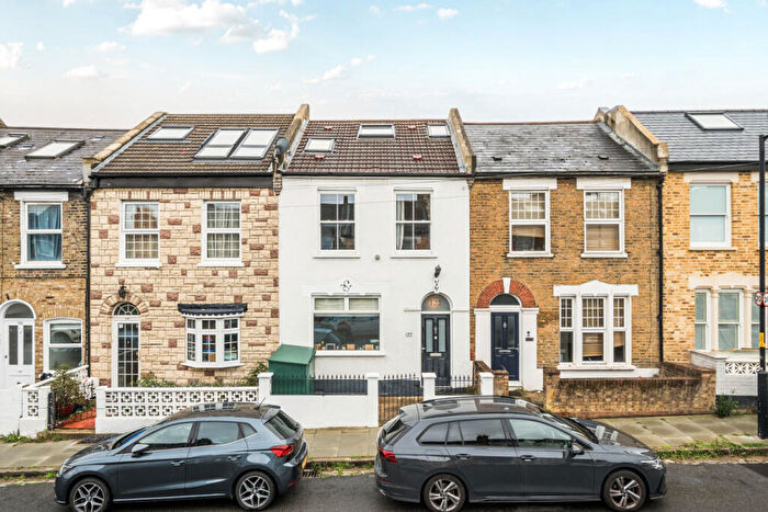 3 Bedroom Terraced House For Sale In Landells Road, East Dulwich, London, SE22