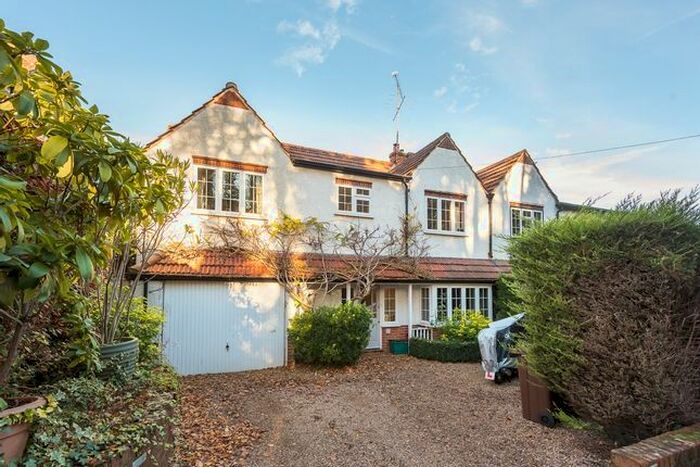 4 Bedroom Semi-Detached House To Rent In Park Hill, Harpenden, AL5