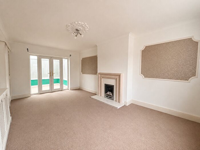 3 Bedroom Property To Rent In Planetree Road, Walsall, WS5