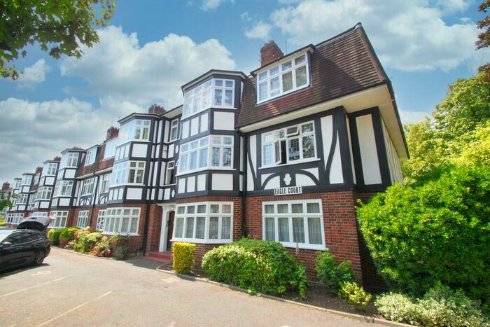 2 Bedroom Apartment To Rent In Hermon Hill, London, E11