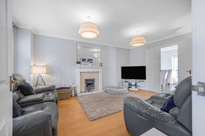 4 Bedroom Detached House For Sale In Pinkers Mead, Emersons Green, BS16