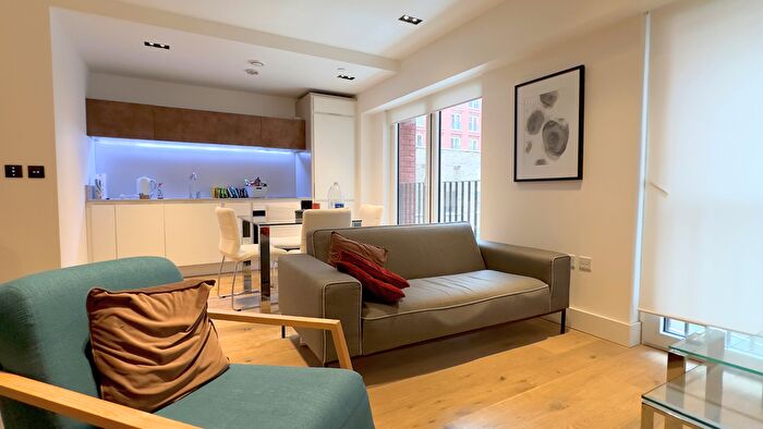 Studio To Rent In Exchange Gardens, London, SW8