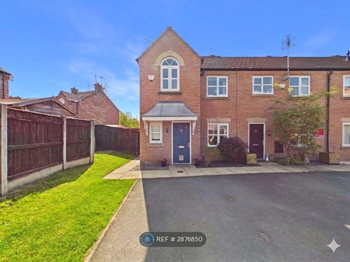 3 Bedroom End Of Terrace House To Rent In Winston Way, Wrexham, LL13