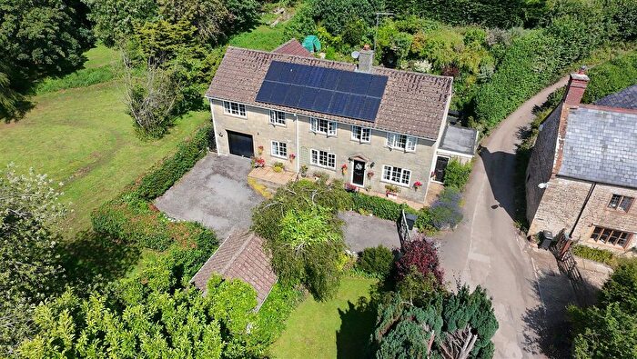 5 Bedroom Detached House For Sale In Newbery Lane, Misterton - Annexe, TA18