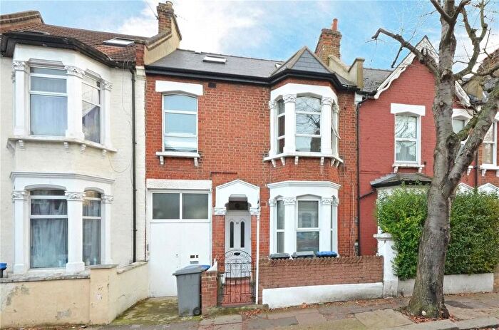 1 Bedroom Flat To Rent In Huddlestone Road, Willesden Green, NW2