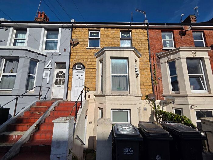 2 Bedroom Flat To Rent In Langney Road, Eastbourne, BN21