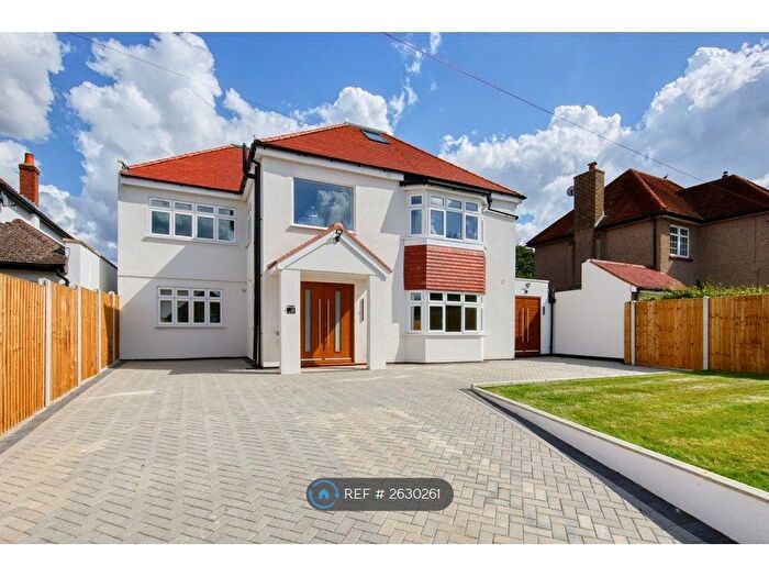 5 Bedroom Detached House To Rent In Onslow Avenue, Cheam, Sutton, SM2