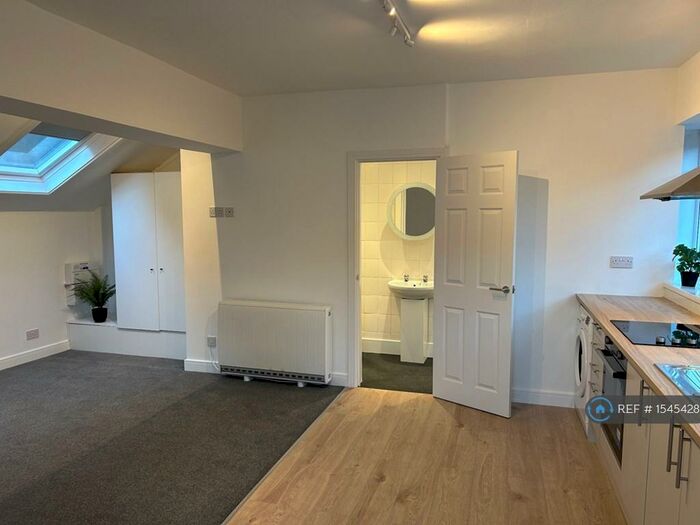 Studio To Rent In West Street, Sittingbourne, ME10