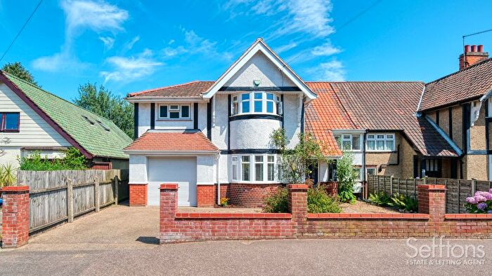 5 Bedroom Semi-Detached House For Sale In Harvey Lane, Norwich, Norfolk, NR7