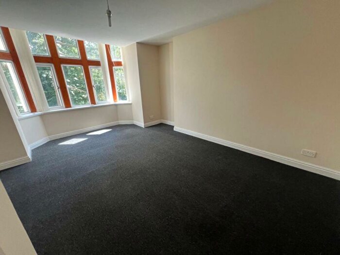 3 Bedroom Flat To Rent In Gorwyl Flats, Ogmore Vale, Bridgend, CF32