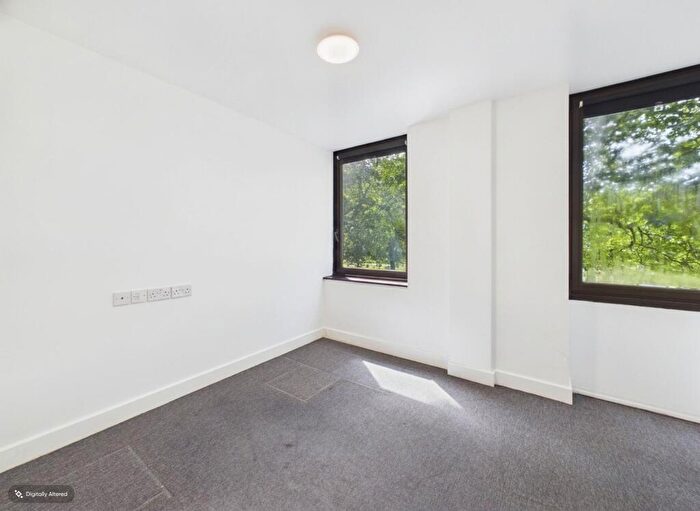 1 Bedroom Flat To Rent In Queens Terrace, Southampton, SO14
