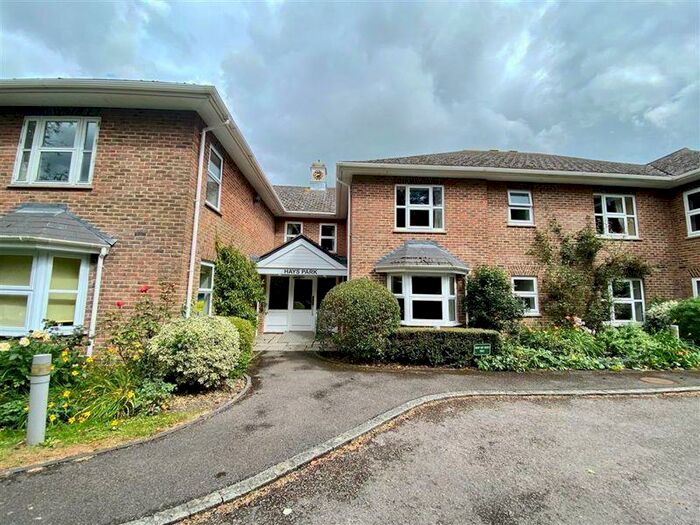 1 Bedroom Flat For Sale In Hays Park, Shaftesbury, SP7