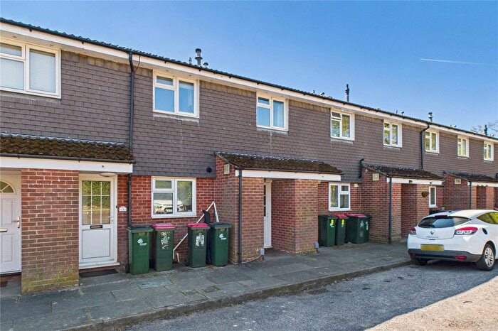 2 Bedroom Maisonette To Rent In Saltdean Close, Southgate, Crawley, West Sussex, RH10