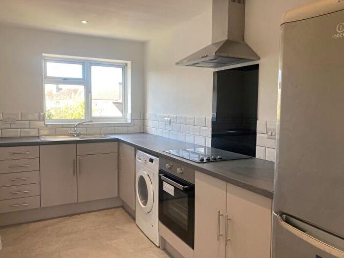 2 Bedroom Flat To Rent In Roosevelt Road, Long Hanborough, Witney, OX29