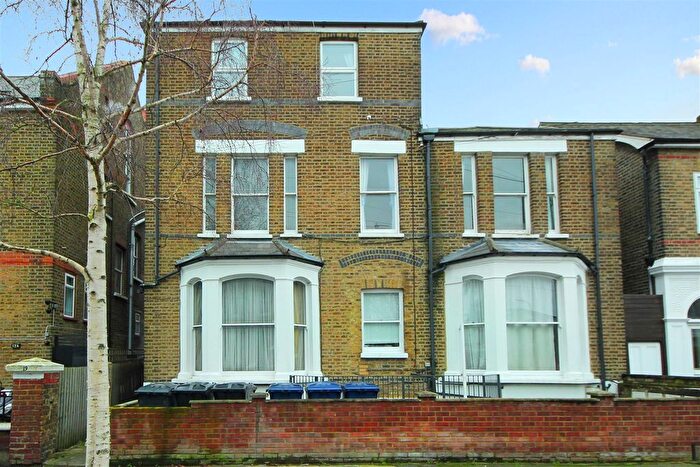 2 Bedroom Flat To Rent In Allison Road, W3