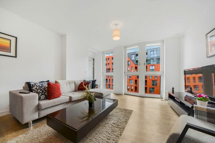 1 Bedroom Flat To Rent In Poldo House, Cable Walk, Greenwich, London, SE10