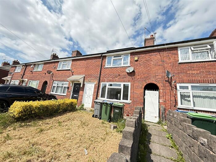 3 Bedroom Terraced House To Rent In Young Street, West Bromwich, B70