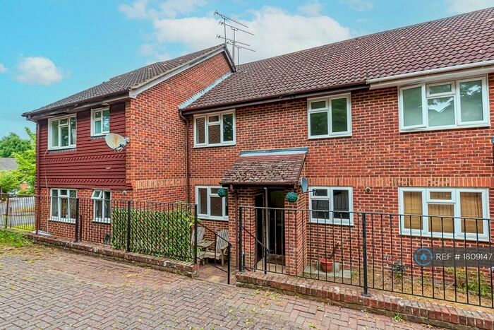 1 Bedroom End Of Terrace House To Rent In Thornfield Green, Blackwater, Camberley, GU17
