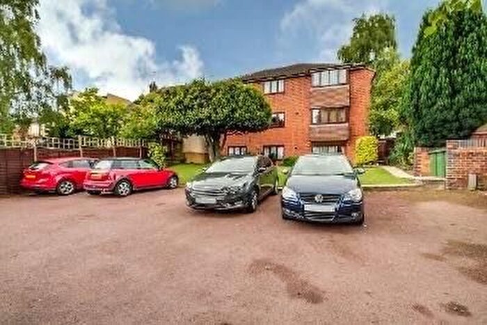 1 Bedroom Flat To Rent In Flat Holly Lodge, Brooke Avenue, Harrow, HA2