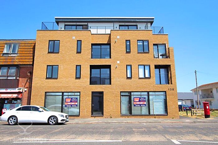 1 Bedroom Flat To Rent In South Coast Road, Peacehaven, BN10