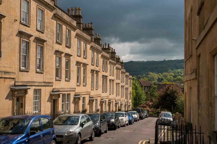 4 Bedroom House To Rent In Chatham Row, BA1