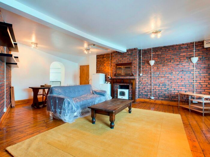 1 Bedroom Flat To Rent In Eversley Road, Sketty, Swansea, SA2