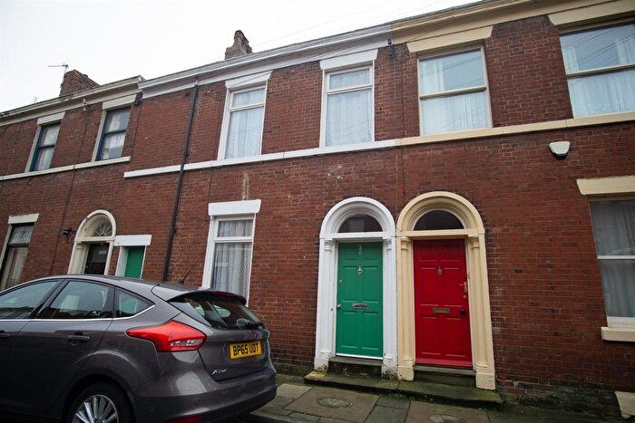 3 Bedroom Terraced House To Rent In Chaddock Street, Preston, PR1
