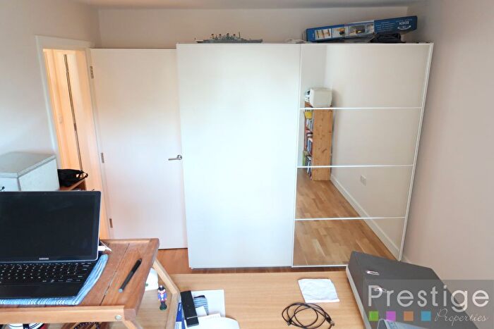 2 Bedroom Flat To Rent In Alexandra Grove, London, N4