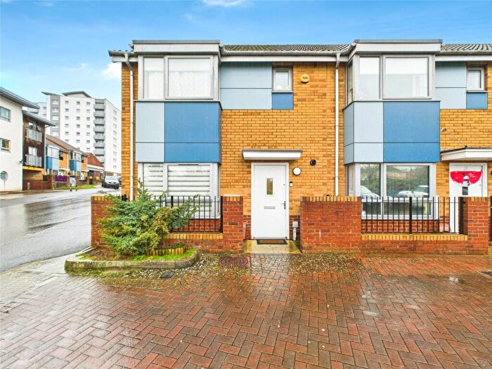 3 Bedroom End Of Terrace House For Sale In The Groves, Bristol, BS13