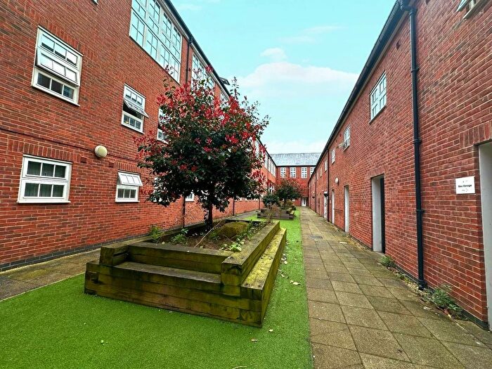 1 Bedroom Studio To Rent In Tudor Road, Leicester, LE3