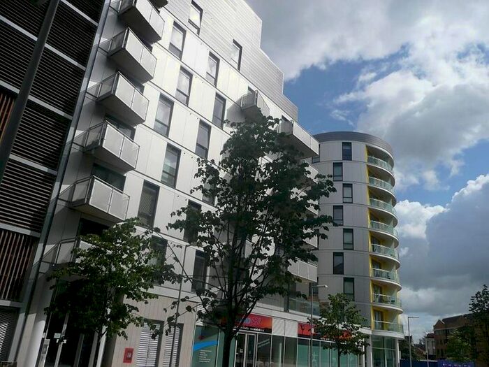 1 Bedroom Flat To Rent In Halcyon, Reading, RG1