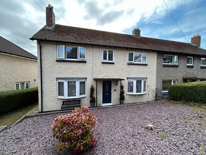 2 Bedroom Semi-detached House For Sale In Pengarth, Conwy, LL32