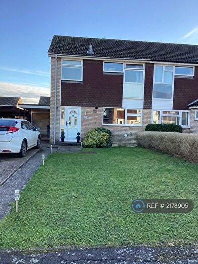 3 Bedroom Semi-Detached House To Rent In Orchard Close, Woodbridge, IP12