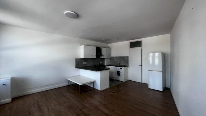 1 Bedroom Flat To Rent In Cricklewood Broadway, London, NW2