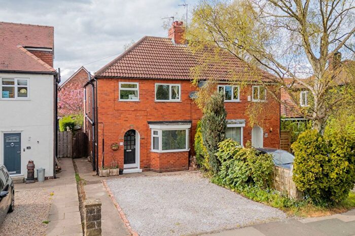 4 Bedroom Semi-Detached House For Sale In York Road, Riccall, YO19