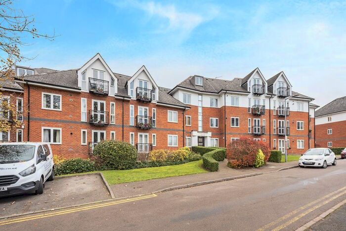 2 Bedroom Flat To Rent In Greenwich Court, St Albans, Herts AL1