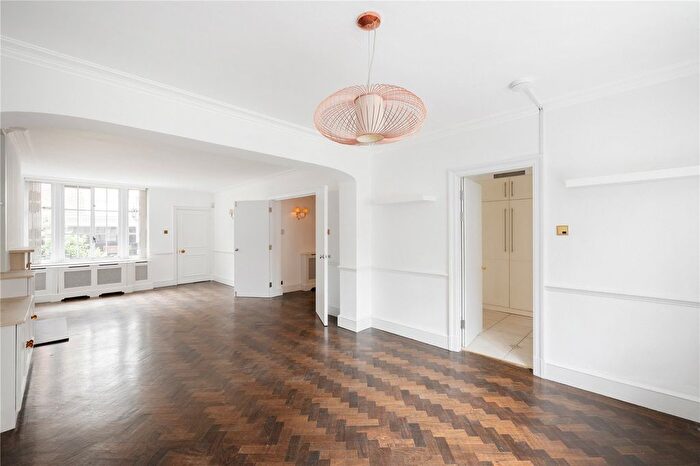 3 Bedroom Maisonette For Sale In Bryanston Mews West, Marylebone, W1H