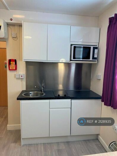 Studio To Rent In Deiniol Road, Bangor, LL57