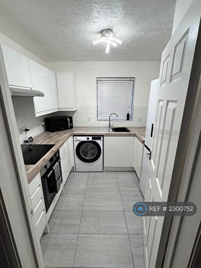 1 Bedroom Flat To Rent In Eton Way, Dartford, DA1