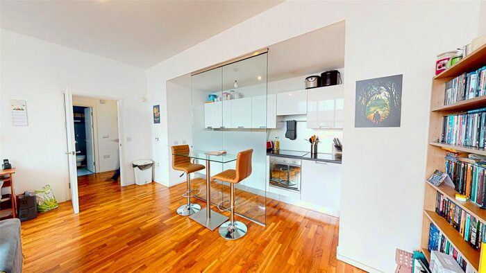 1 Bedroom Flat To Rent In Woodfield Road, Altrincham, WA14
