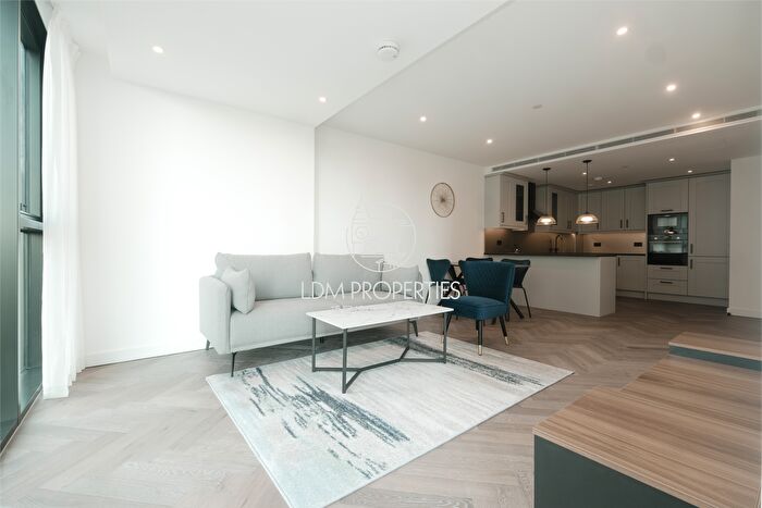 2 Bedroom Flat To Rent In Merino Gardens, London, E1W