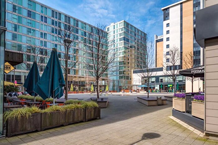 1 Bedroom Apartment For Sale In Chelsea House, Witan Gate, MK9