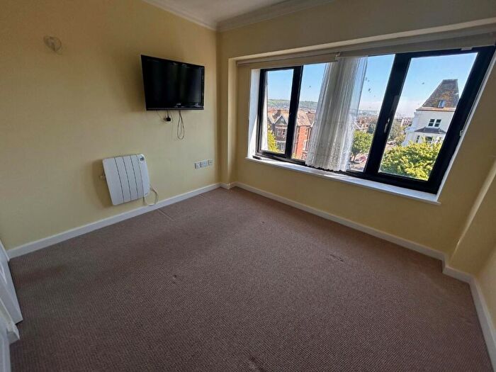 1 Bedroom Flat For Sale In Court Place, Castle Hill Avenue, Folkestone, CT20
