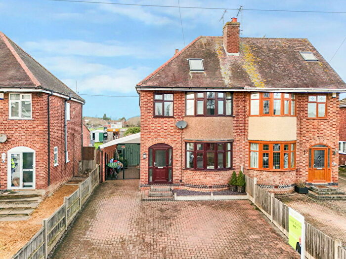 3 Bedroom Semi Detached House For Sale In High Street, Ryton On Dunsmore, Coventry, CV8